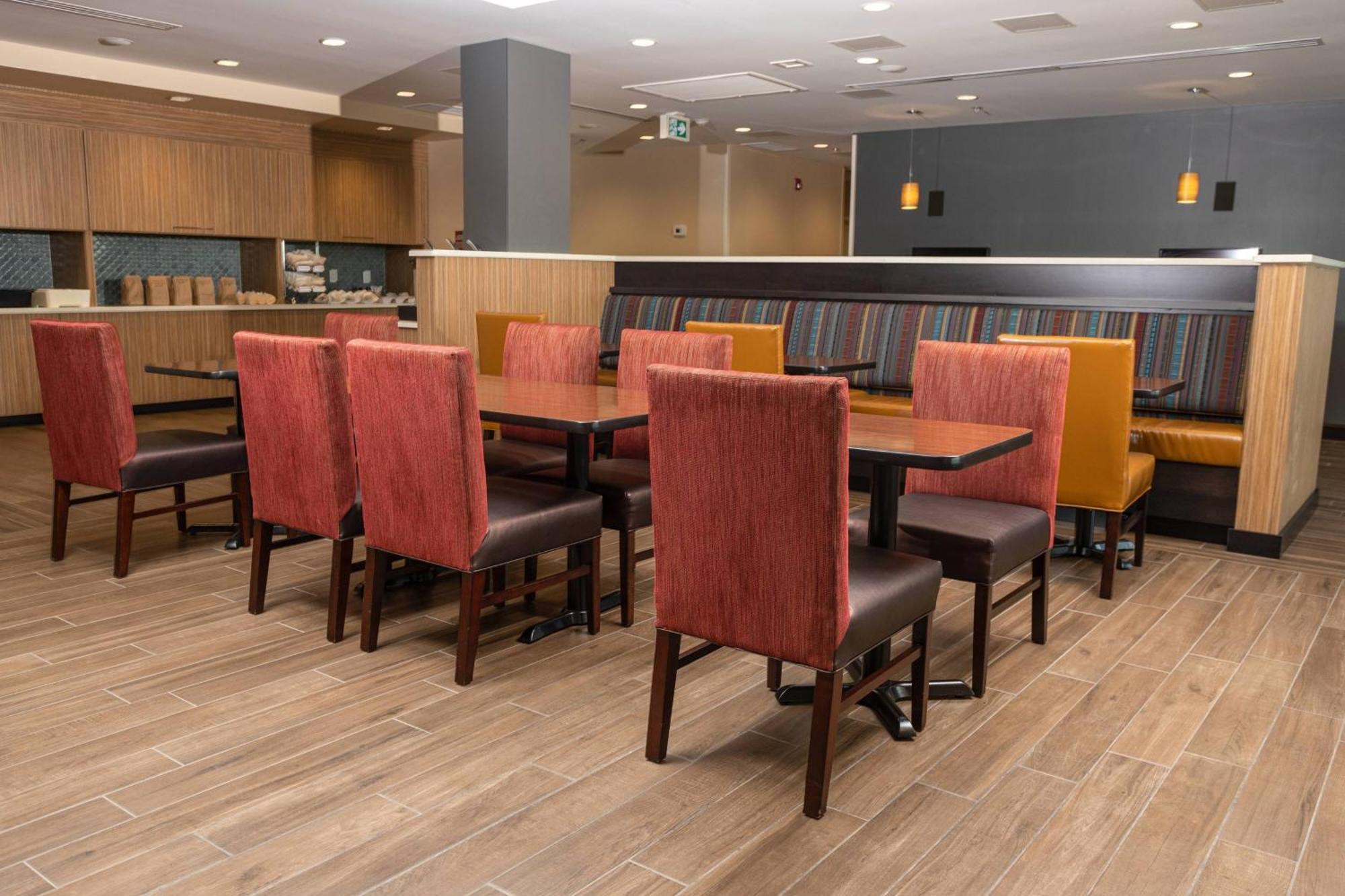 Towneplace Suites By Marriott Petawawa Exterior photo